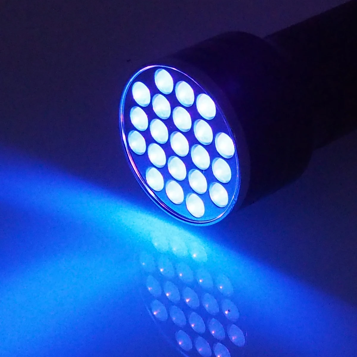 LED-UV Flashlight for Detecting Pet Urine - Image 5