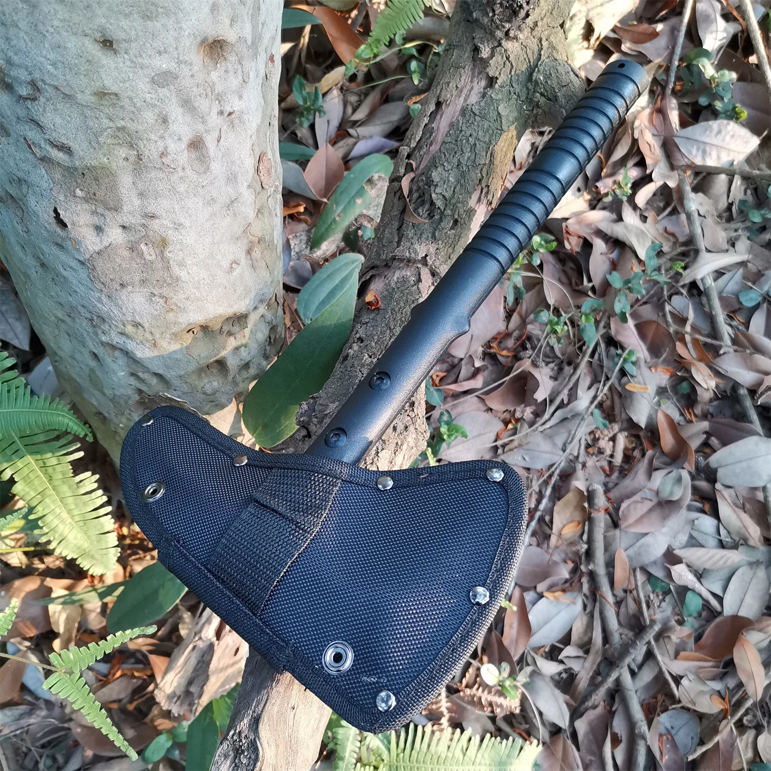 Tomahawk- Camping/Survival Axe- High-end- Sharp- Fireproof- Forged High-Carbon Steel - Image 6