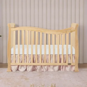Crib - Sustainable Pinewood with Greenguard Gold Certification - Perfect for Baby's Nursery & Eco-Conscious Parents